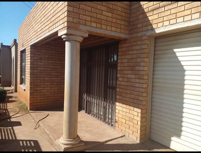 3 BEDROOM HOUSE FOR SALE IN KATLEHONG SOUTH